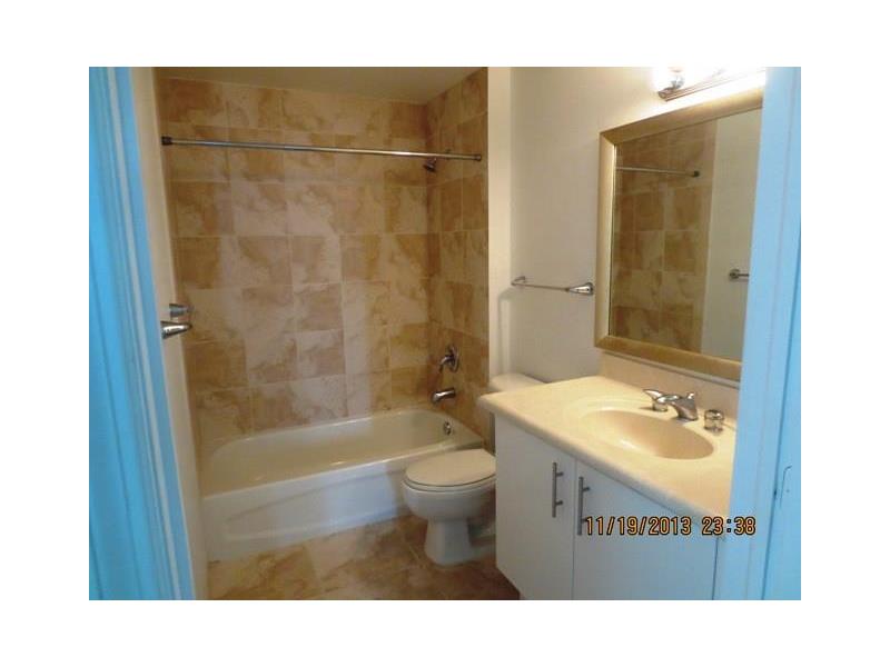 7910HARBOR ISLAND DR, Miami, FL 33141