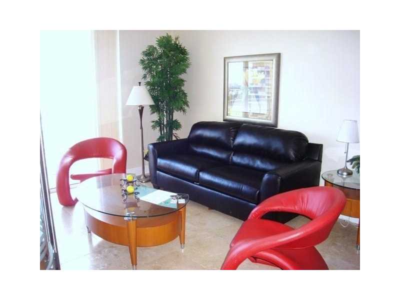 6365Collins Ave, Miami Beach, FL 33141