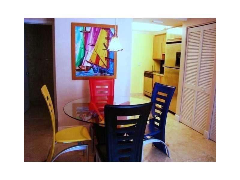 6365Collins Ave, Miami Beach, FL 33141
