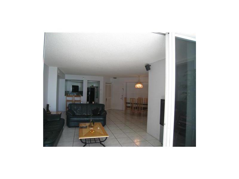 6767COLLINS AV, Miami Beach, FL 33141