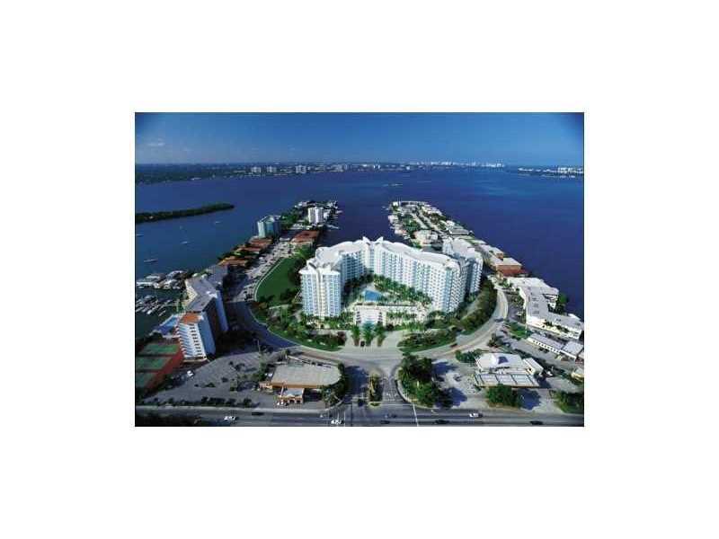 7900Harbor Island Dr, North Bay Village, FL 33141