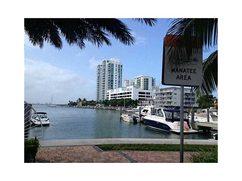 7900Harbor Island Dr, North Bay Village, FL 33141