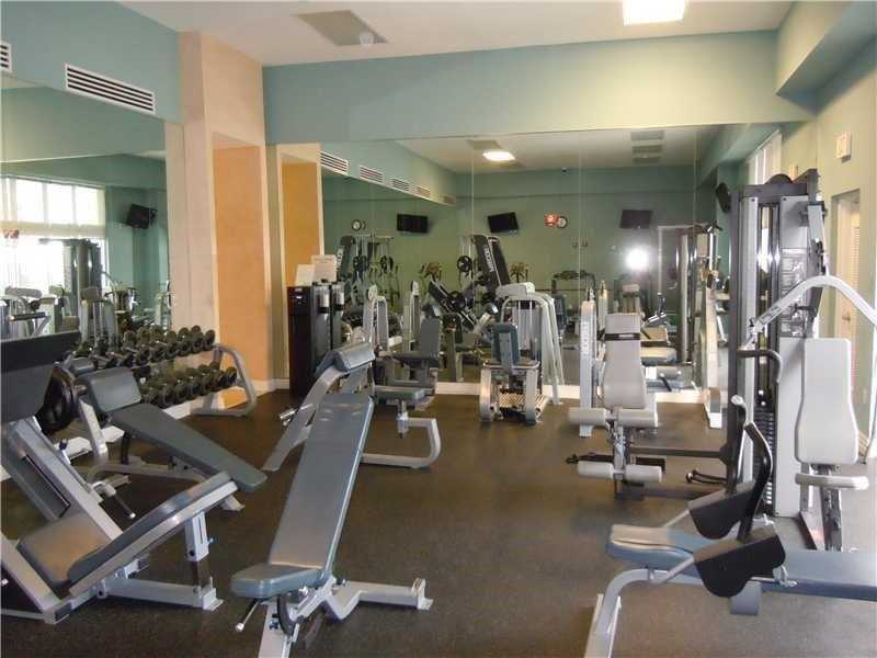 6917Collins Ave, Miami Beach, FL 33141
