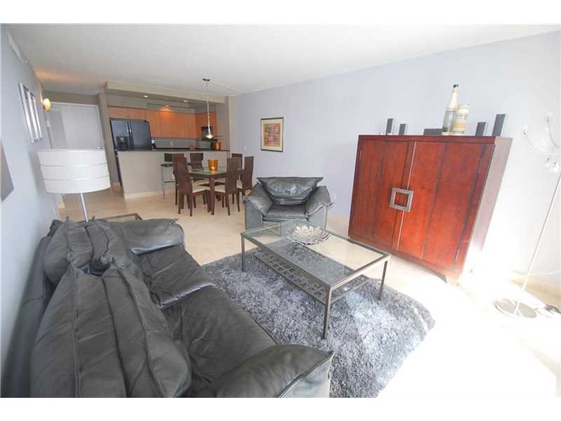 6917Collins Ave, Miami Beach, FL 33141