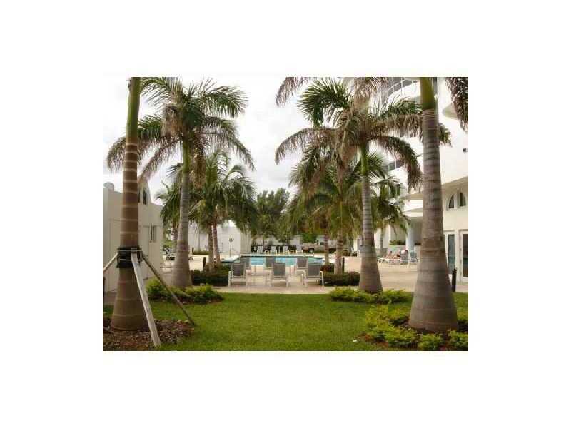 6365Collins, Miami Beach, FL 33141