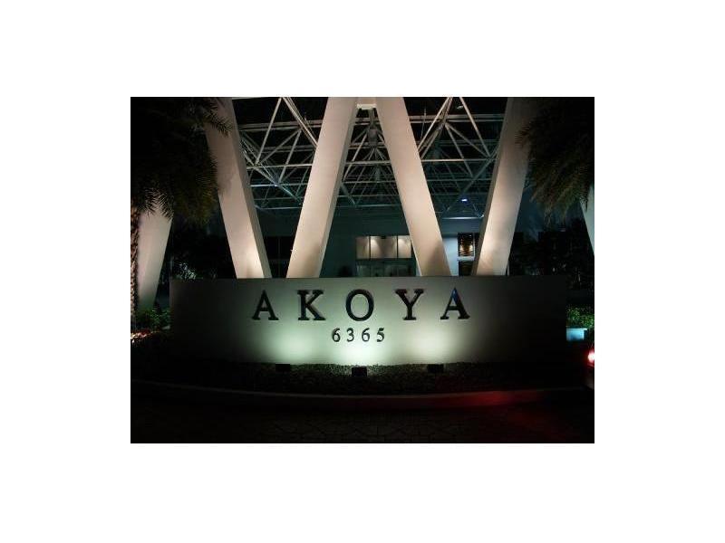 6365 Northwest Collins Ave, Miami Beach, FL 33141