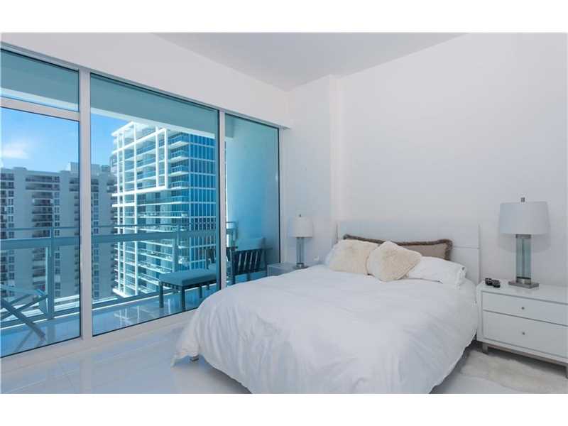 6801Collins Ave, Miami Beach, FL 33141
