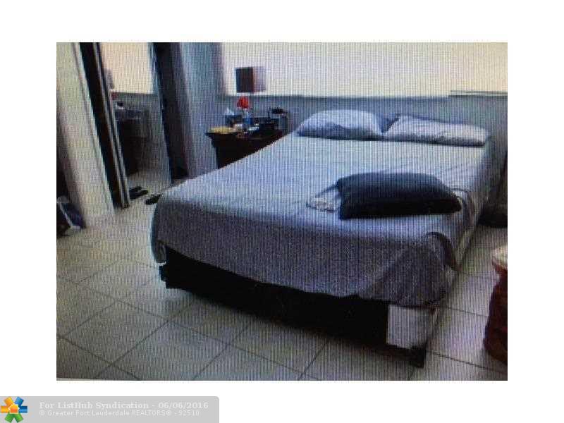 7424 Byron Ave 6B, Miami Beach, FL 33141