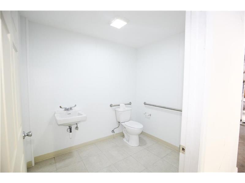 2990 Northwest 24th St, Miami, FL 33142