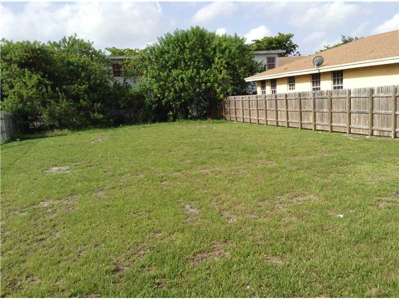 1414 Northwest 60th St, Miami, FL 33142