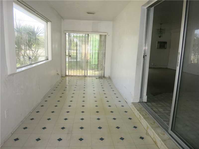 3162 Northwest 47th St, Miami, FL 33142