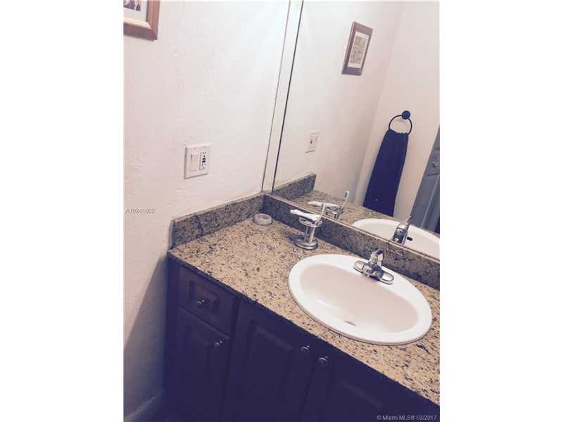 7701 SW 88th St B227, Miami, FL 33143
