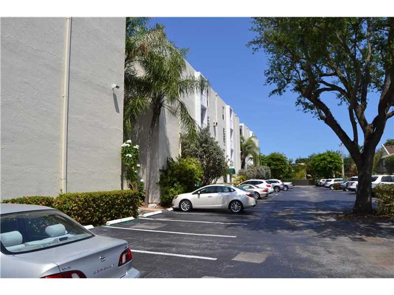 5838 Southwest 74th Ter, South Miami, FL 33143