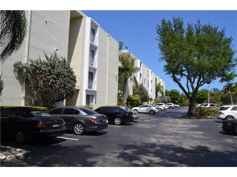 5838 Southwest 74th Ter, South Miami, FL 33143