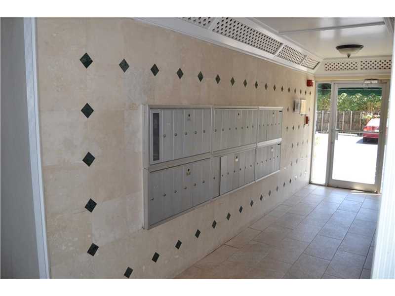 5838 Southwest 74th Ter, South Miami, FL 33143