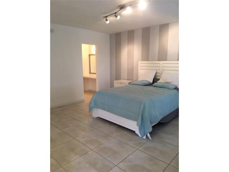 8325 Southwest 72nd Ave, Miami, FL 33143