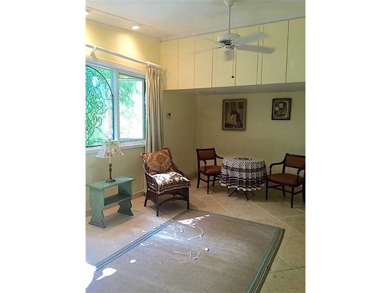5851 Southwest 83 ST, South Miami, FL 33143