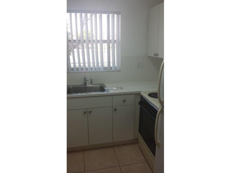 7505 Southwest 82 ST, Miami, FL 33143