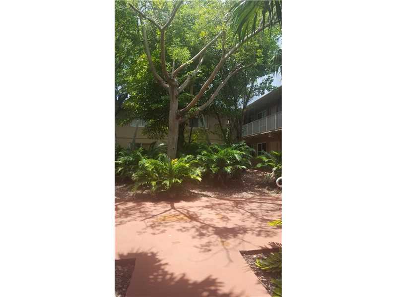 6310 Southwest 79th St, South Miami, FL 33143