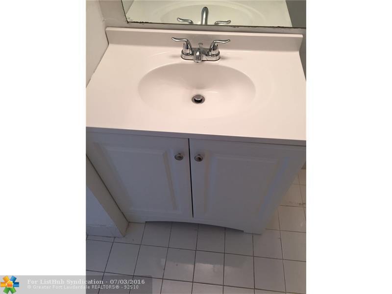 7810 Camino Real I-210, Miami, FL 33143