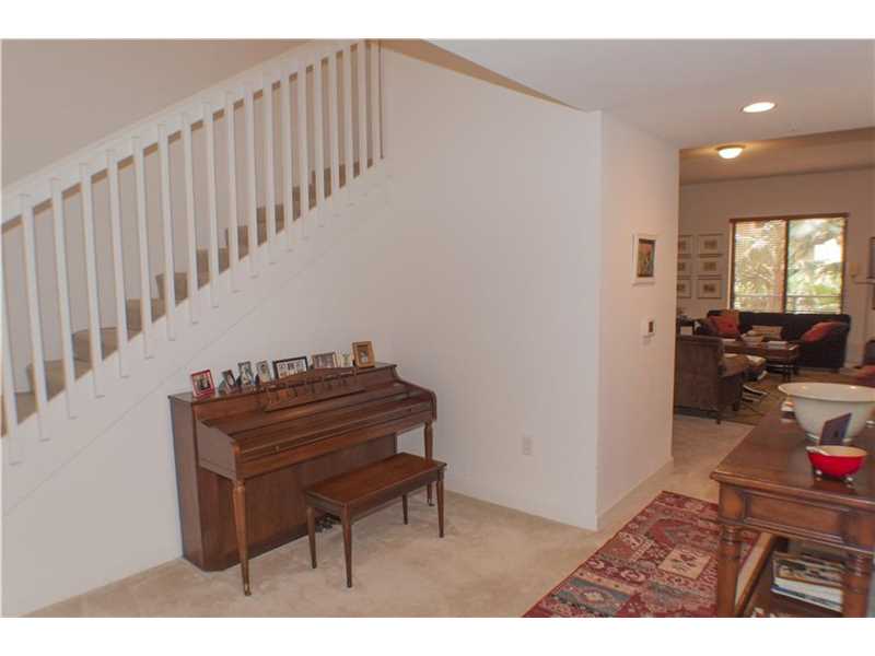 839072nd Ave, Miami, FL 33143