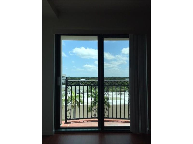 5785 Southwest 72nd ST, South Miami, FL 33143