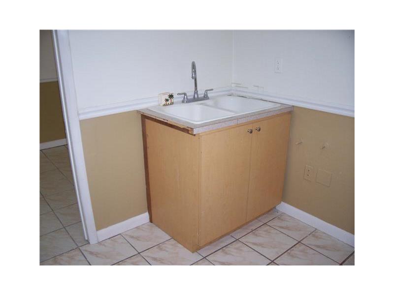 6469 Southwest 8th St, West Miami, FL 33144