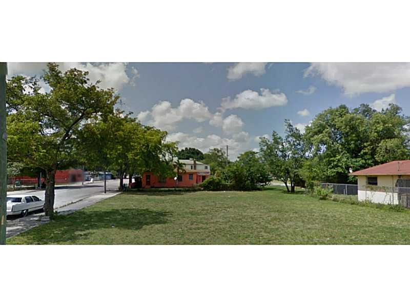 6825 NW 18 AV, Miami, FL 33147