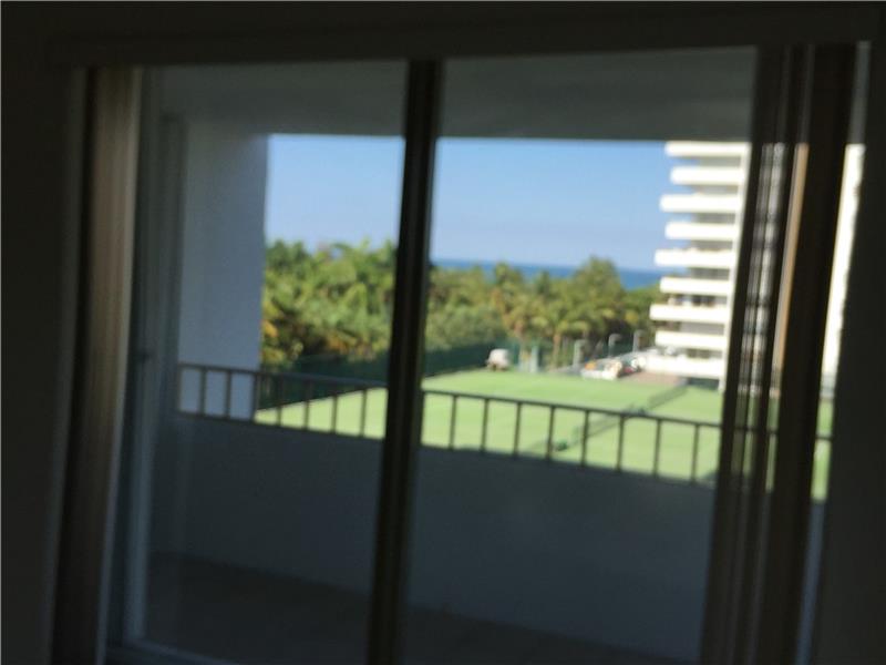155Ocean Lane Dr, Key Biscayne, FL 33149
