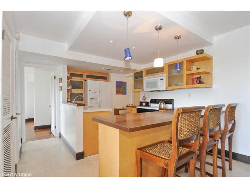 77CRANDON BL, Key Biscayne, FL 33149