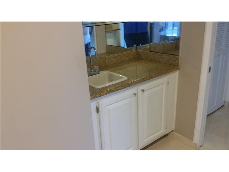 251CRANDON BL, Key Biscayne, FL 33149