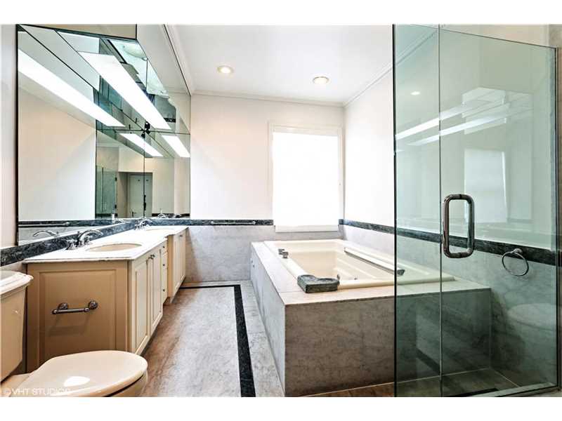 710 South Mashta Dr, Key Biscayne, FL 33149