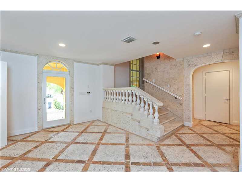710 South Mashta Dr, Key Biscayne, FL 33149