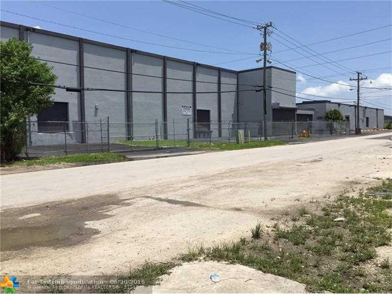 795 NW 72nd St F, Miami, FL 33150
