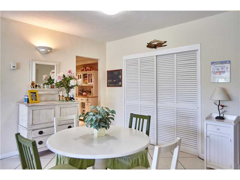 10350 West Bay Harbor Dr, Bay Harbor Islands, FL 33154