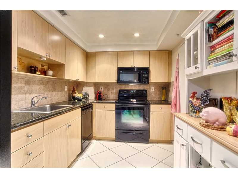 10350 West Bay Harbor Dr, Bay Harbor Islands, FL 33154