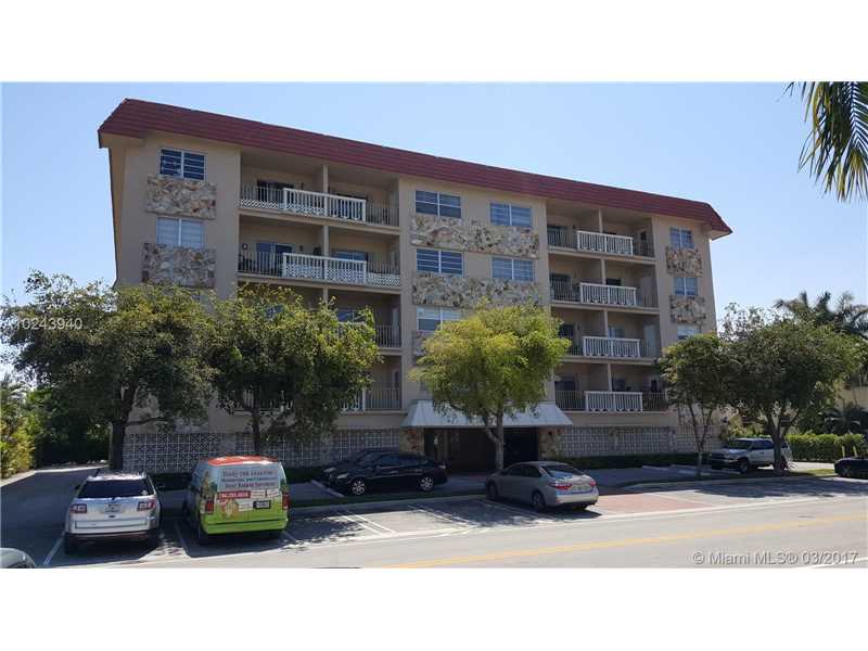 112099th St, Bay Harbor Islands, FL 33154
