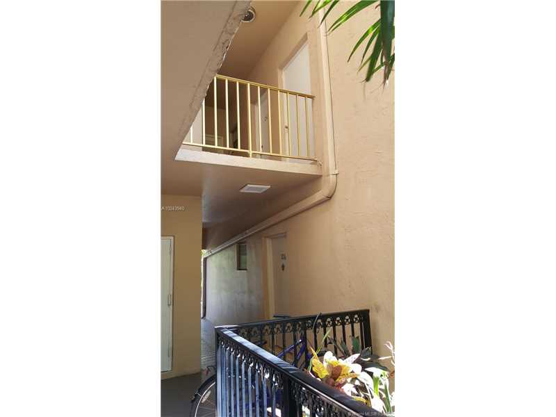 112099th St, Bay Harbor Islands, FL 33154