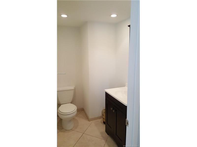 112099th St, Bay Harbor Islands, FL 33154