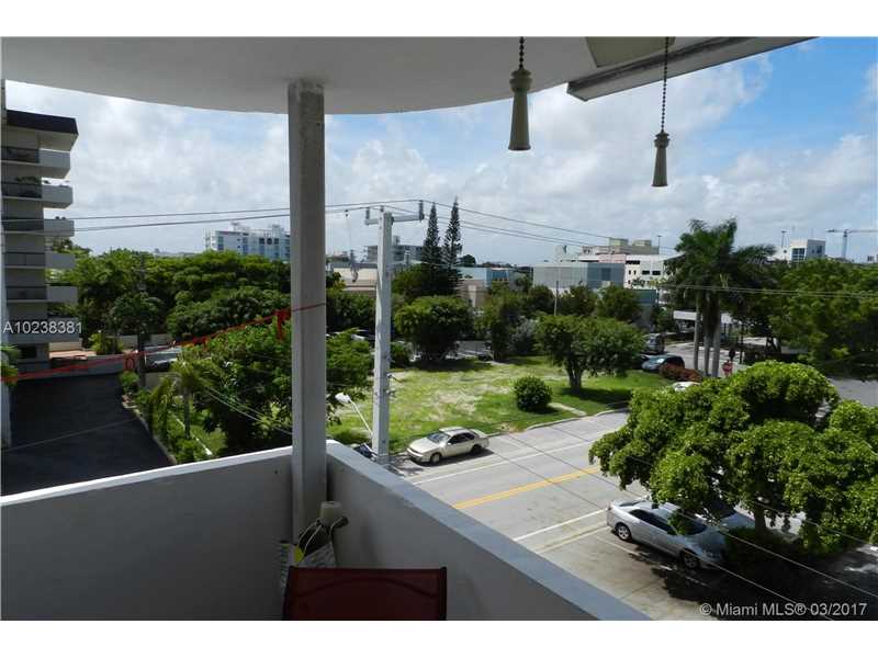 107593rd St, Bay Harbor Islands, FL 33154