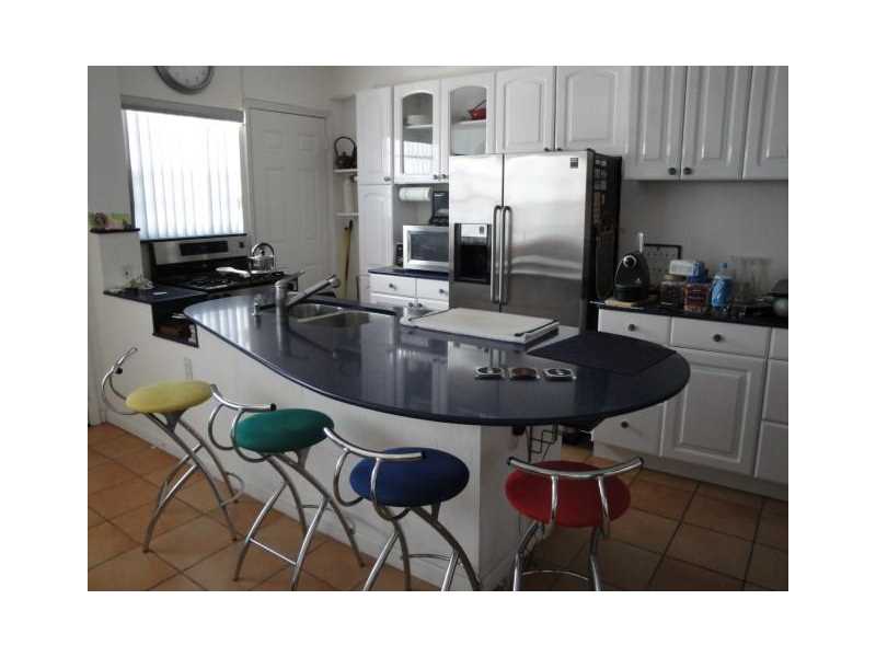 9309COLLINS AV, Miami, FL 33154