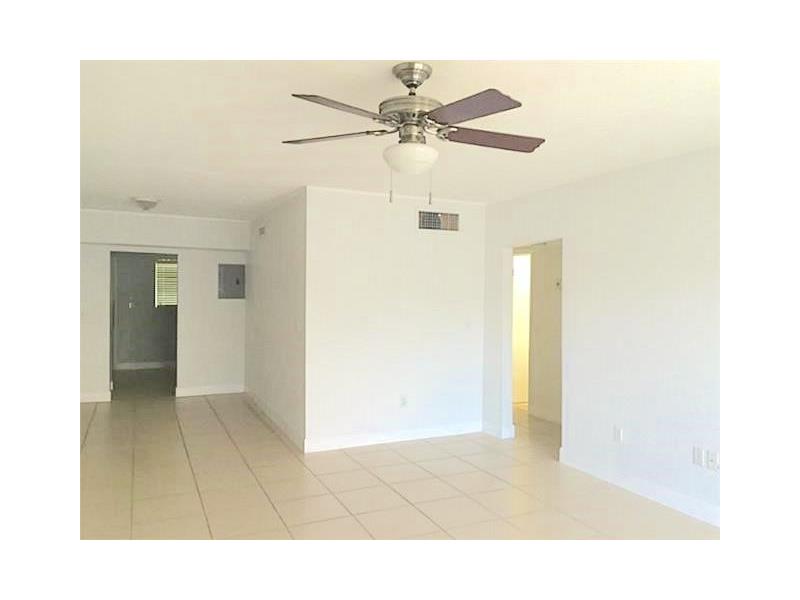 115299th St, Bay Harbor Islands, FL 33154