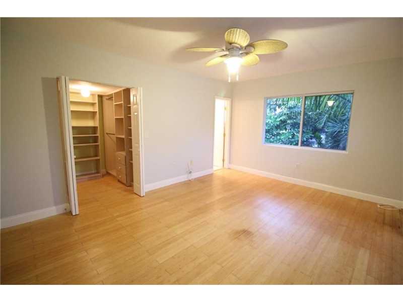 115099th St, Bay Harbor Islands, FL 33154