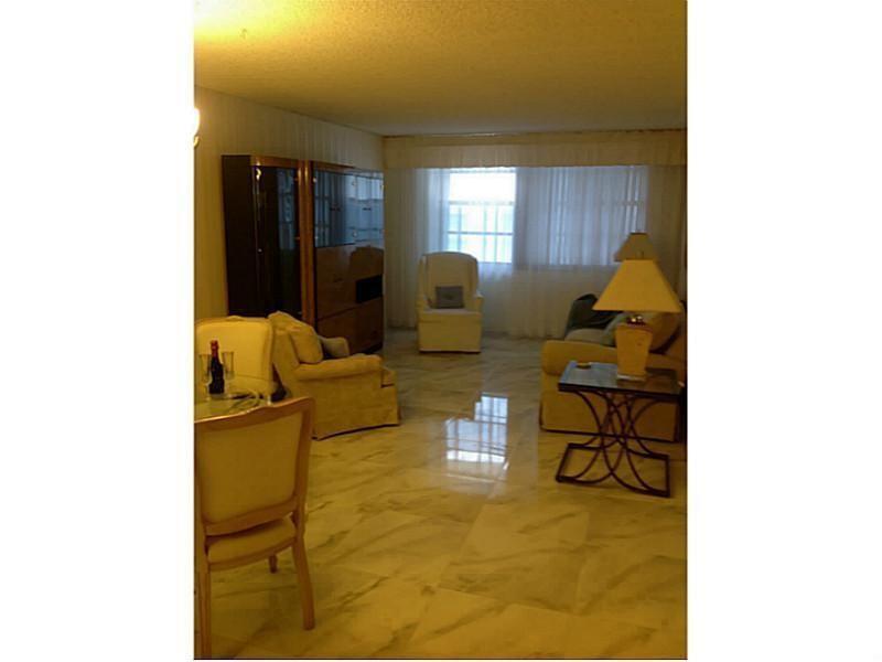 9273Collins Ave, Surfside, FL 33154