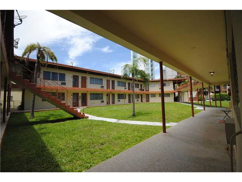 10200 East BAY HARBOR DR, Bay Harbor Islands, FL 33154
