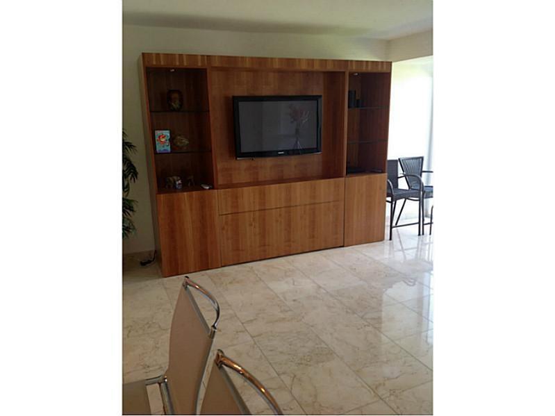 10275COLLINS AV, Bal Harbour, FL 33154