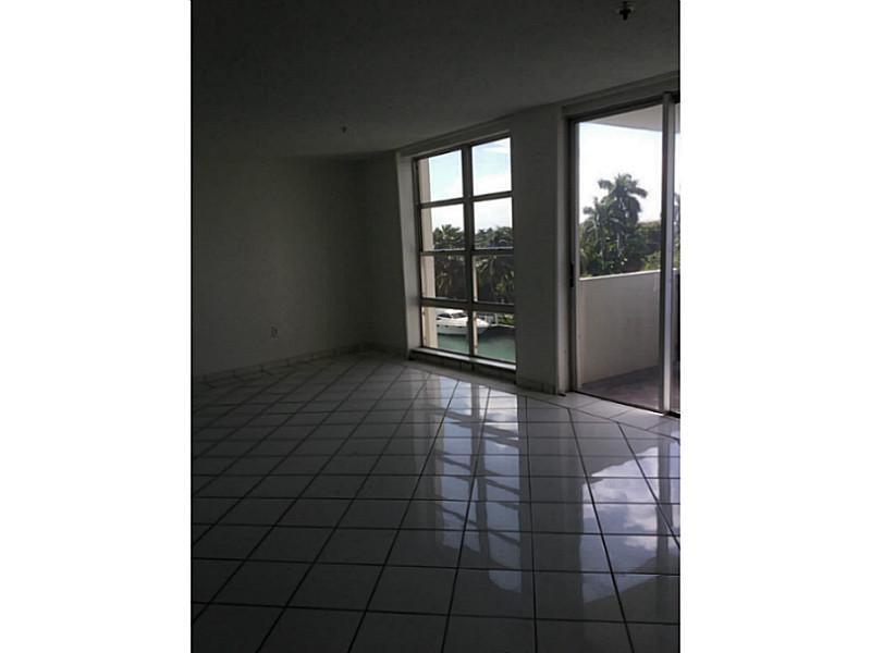 9800 West Bay Harbor Dr, Bay Harbor Islands, FL 33154