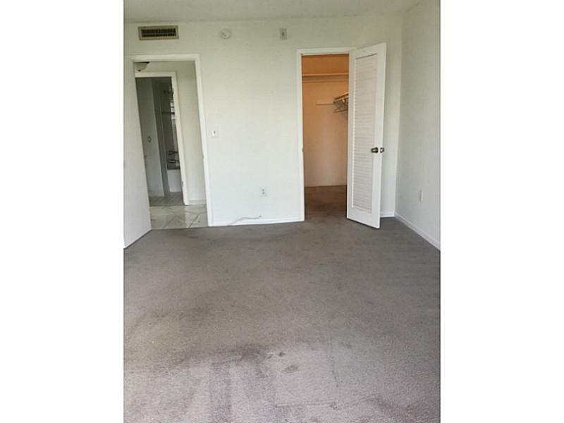 9800 West Bay Harbor Dr, Bay Harbor Islands, FL 33154