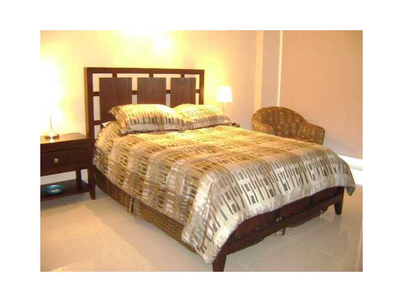 9341COLLINS AV, Surfside, FL 33154