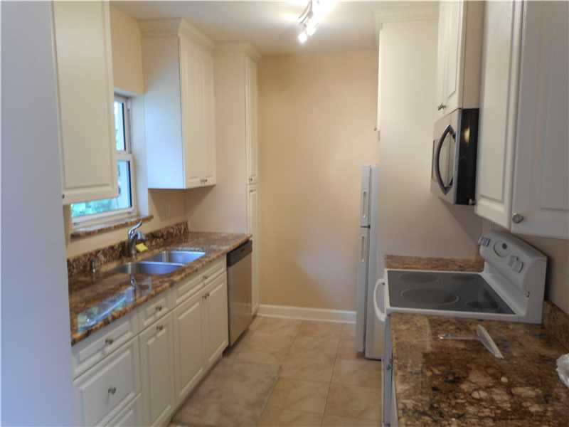 8826Emerson Ave, Surfside, FL 33154